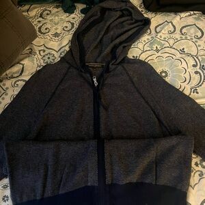 6 men’s sweaters, like new!